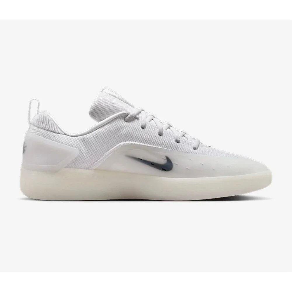 Nike SB Zoom Nyjah 4 Skate Shoes Men’s 10.5 White White Skateboarding Streetwear